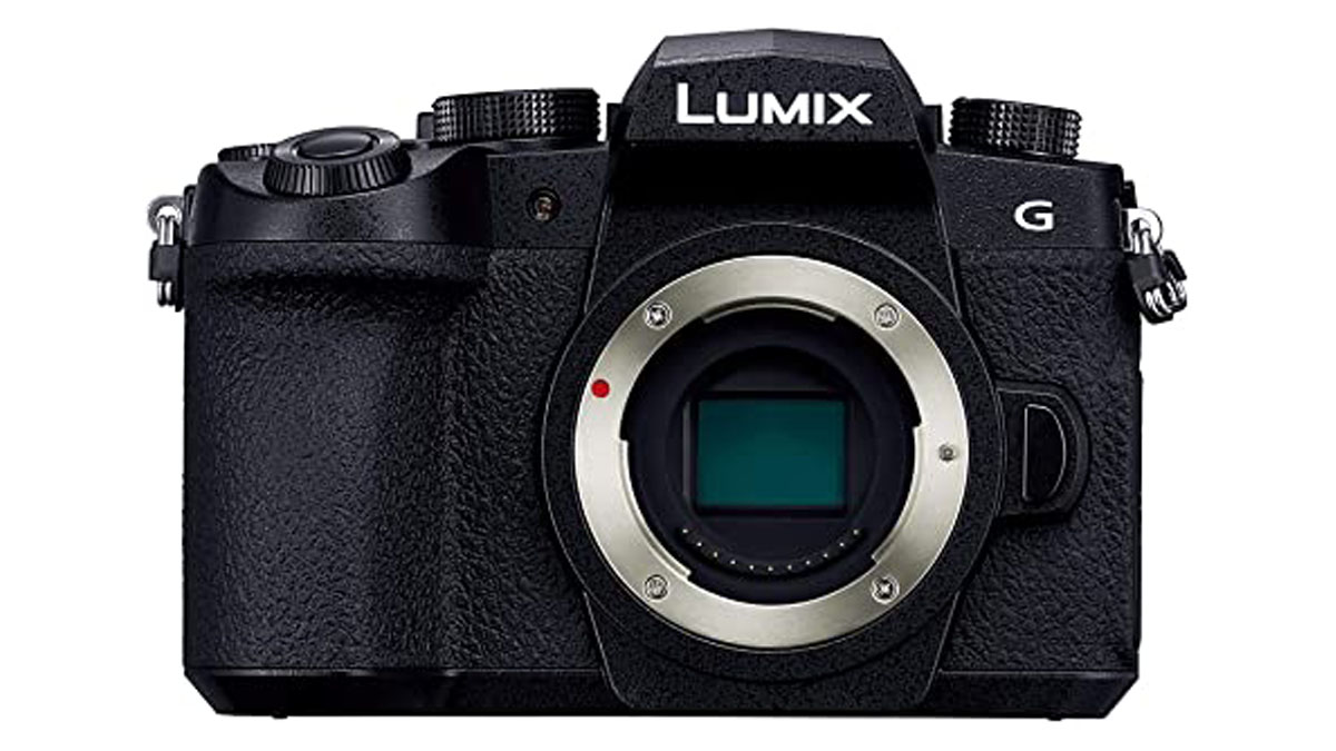 パナソニック Lumix DC-G100は標準レンズ込みで約8万の噂