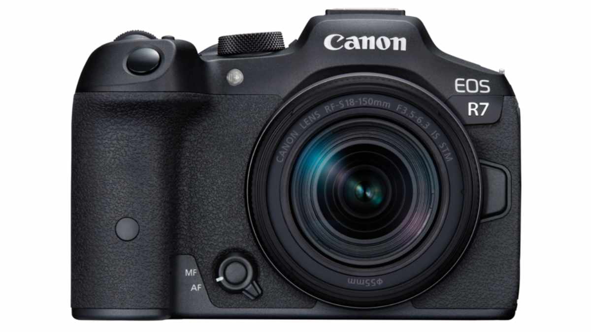 EOS R7