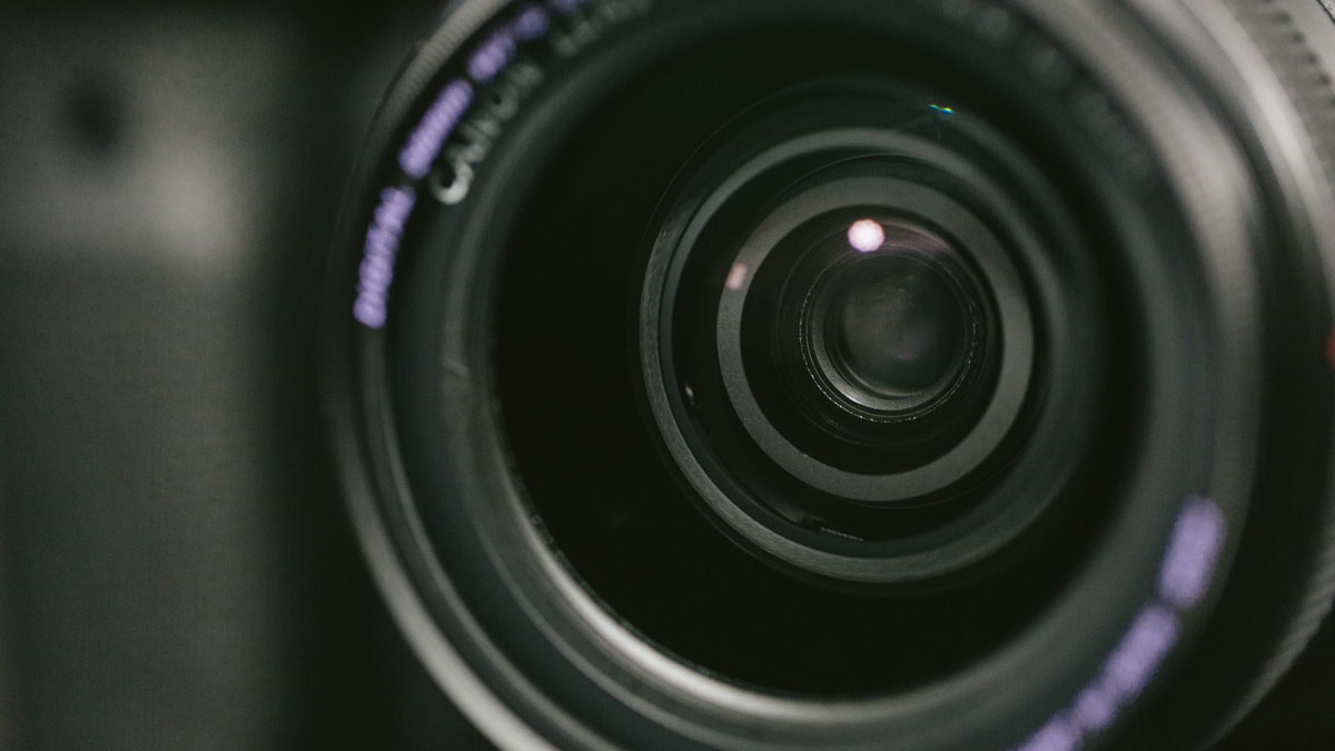 電池不要のフィルムカメラYASHICA MF-2 Super発売 価格は1万9800円